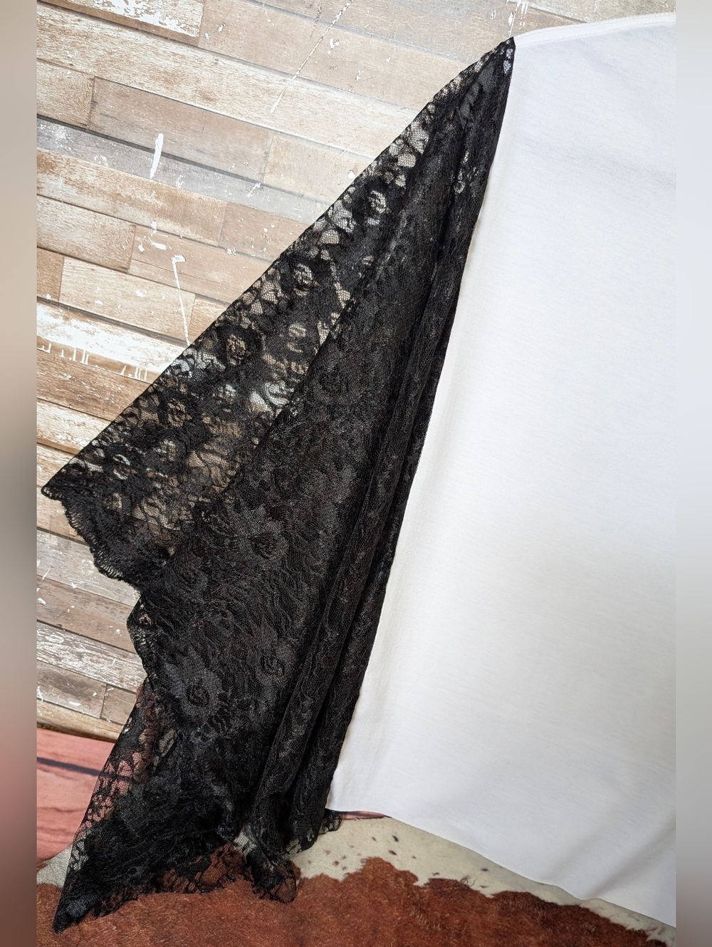 New Handcrafted Stevie Nicks Graphic W Black Lace Boho Bat Winged Sleeves - Picture 7 of 9